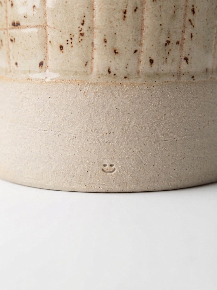 Grid Lamp 01 | Ecru Grain